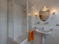appartement sous les toits Ismaning 01 salle de bain 3466