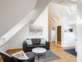 appartement sous les toits München Schwabing 01 pièce à vivre 5576
