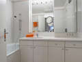 appartement avec terrasse sur le toit München Arabellapark 02 salle de bain 9024