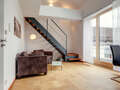 appartement style maisonnette avec mezzanine Unterschleißheim Lohhof 01 salon 9677
