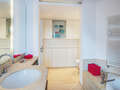 appartement style maisonnette avec mezzanine München Maxvorstadt - Museumsviertel 04 1ère salle de bain 9925