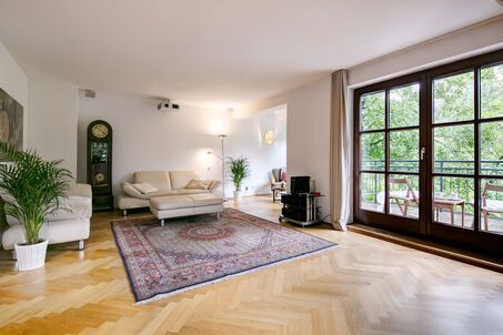 https://www.mrlodge.fr/location/appartements-4-chambres-munich-neuhausen-10053