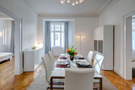 https://www.mrlodge.fr/location/appartements-5-chambres-munich-maxvorstadt-926